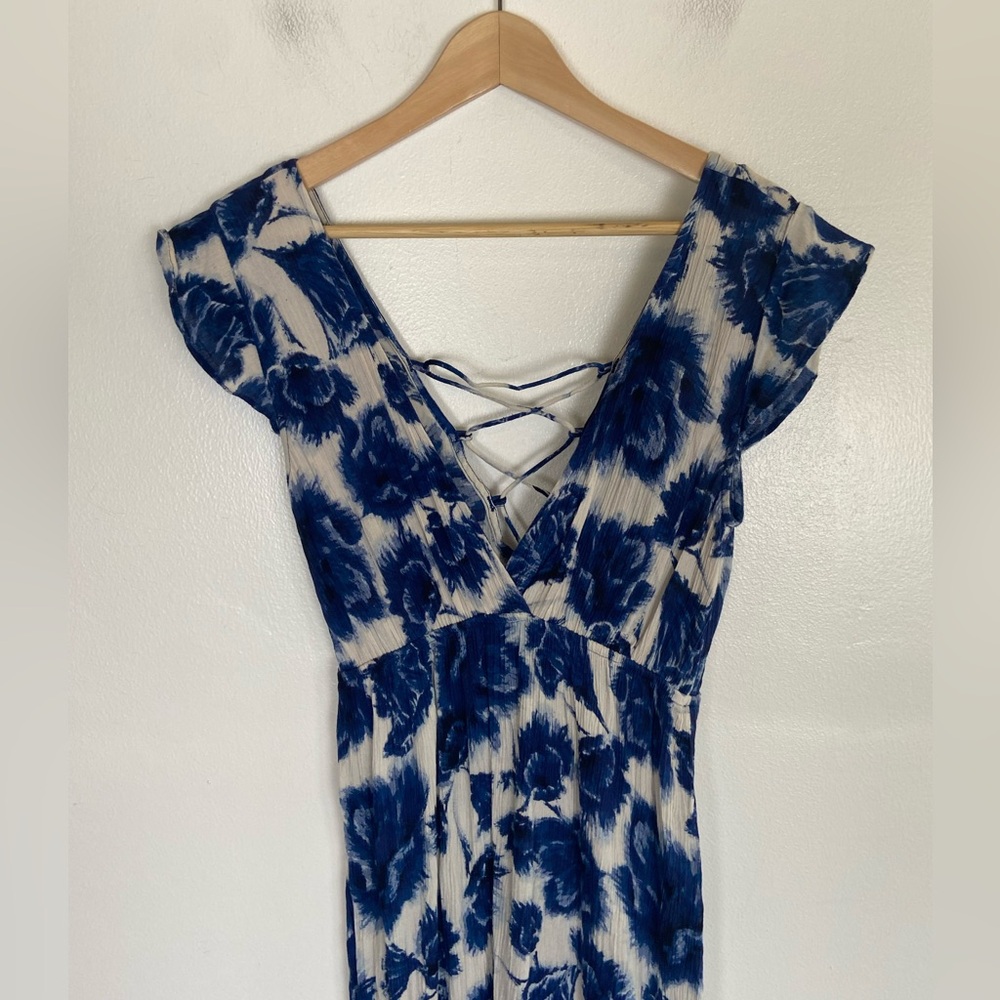 Blue Floral V-Neck Women’s Dress - Picture 6 of 15